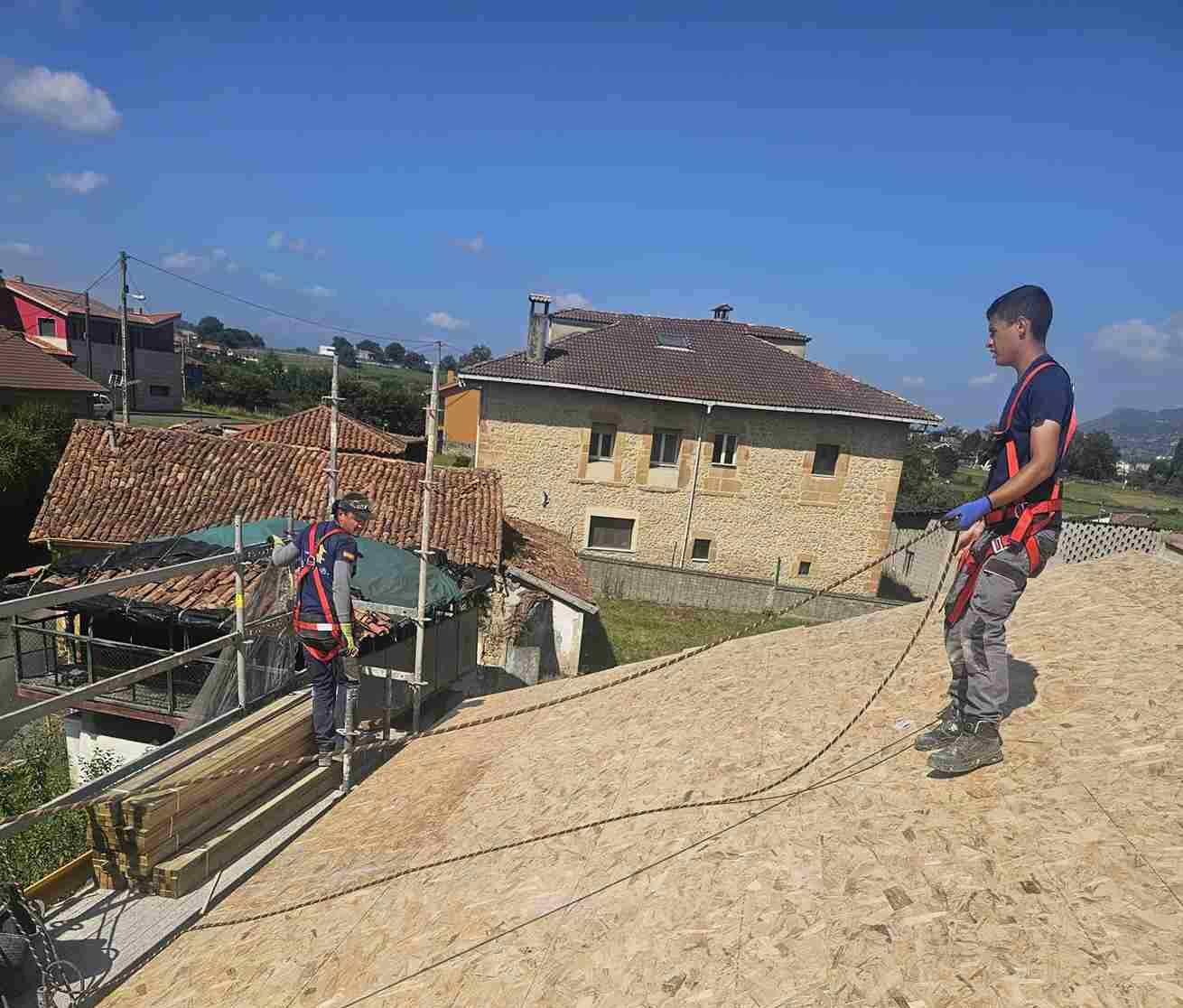 Electricista en El Entrego - Construcciones y Reformas Araujo